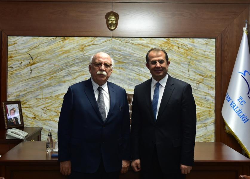Minister Avcı visits Governor Taşyapan at his office